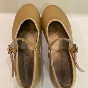 Revolution Tan Tap Shoes Size 5